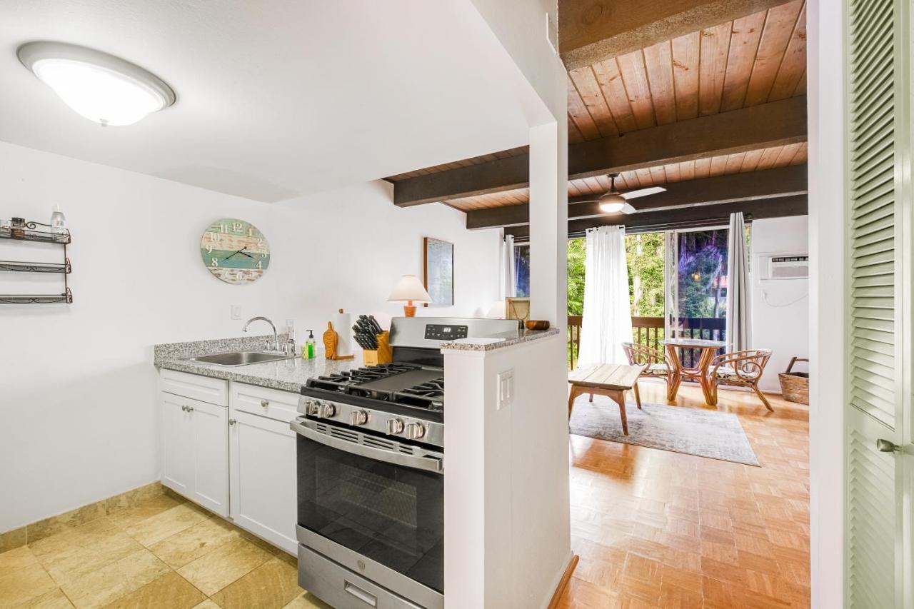 Kona Mansions D-226 Apartment Kailua-Kona Bagian luar foto